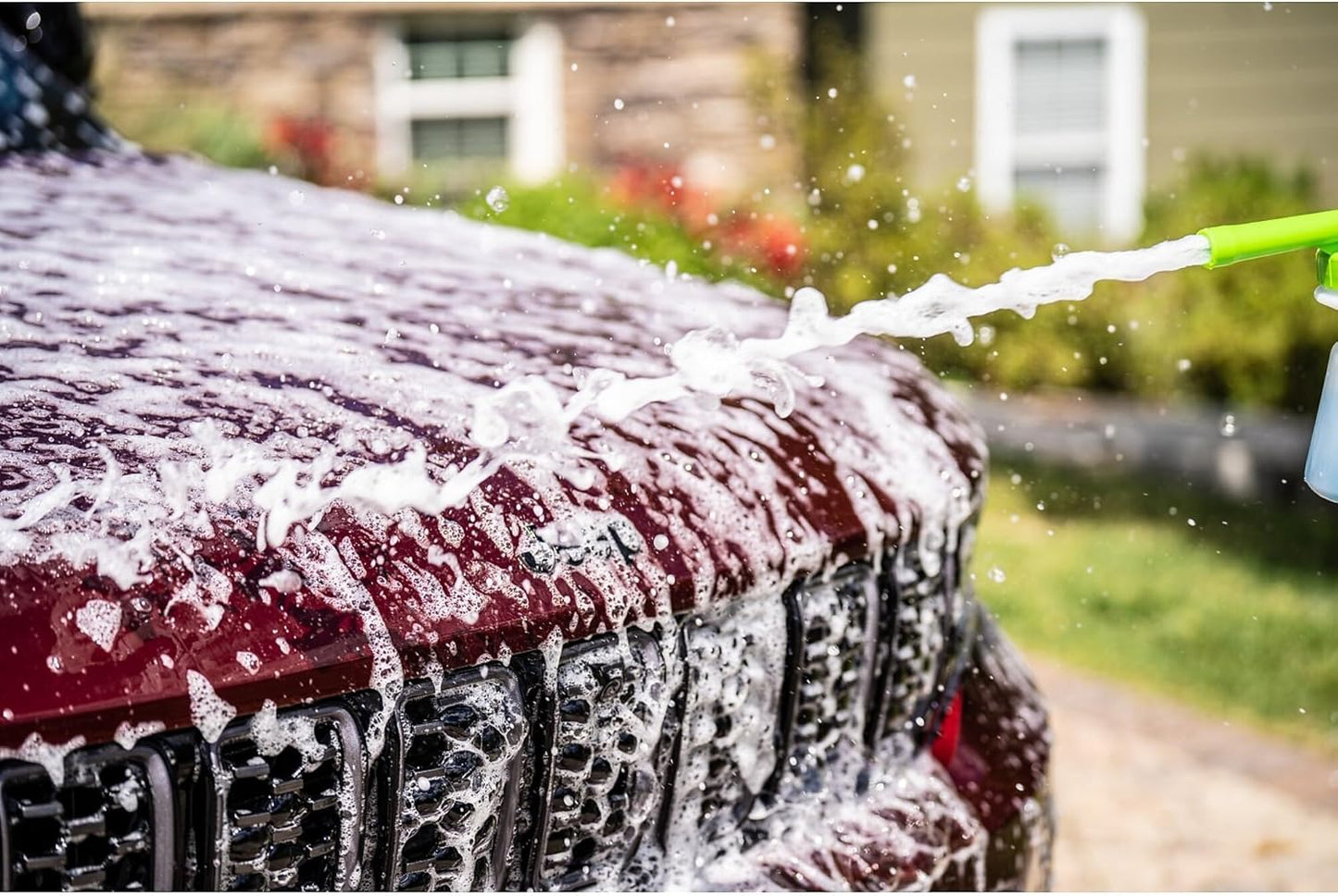 SOCAR Wash N Wax Car Wash Soap - pH Neutral, Carnauba Wax, 4 Gal., Model# SCO-WNW-4