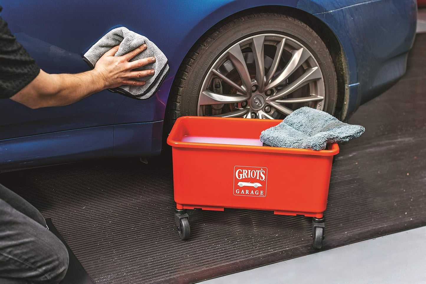 Griot's Garage PFM Terry Weave Microfiber Towel for Car Cleaning, Drying and Polishing, Vehicle Detailing, Scratch-Free, 16” x 16”, Set of 2, 55586